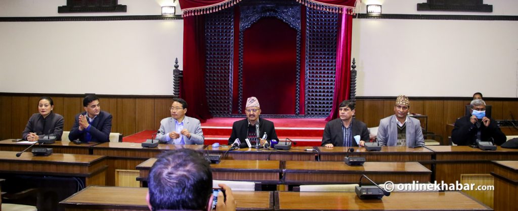 ७ मन्त्रीले दिए सामूहिक राजीनामा
