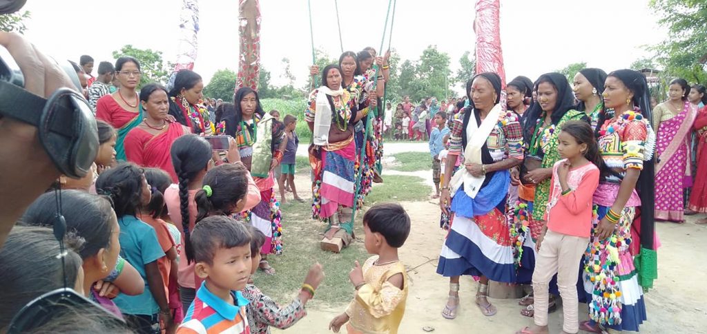 किन छ फरक अन्य समुदाय भन्दा रानाथारु समुदायले मनाउने तीज पर्व