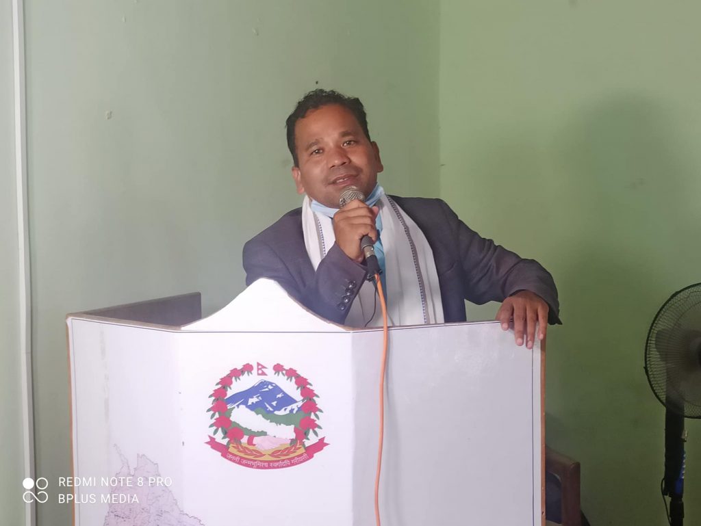 बाढी पीडितका लागि ३ करोडको खाद्य बैंक स्थापना गर्ने कैलारी अध्यक्ष चौधरीको घोषणा