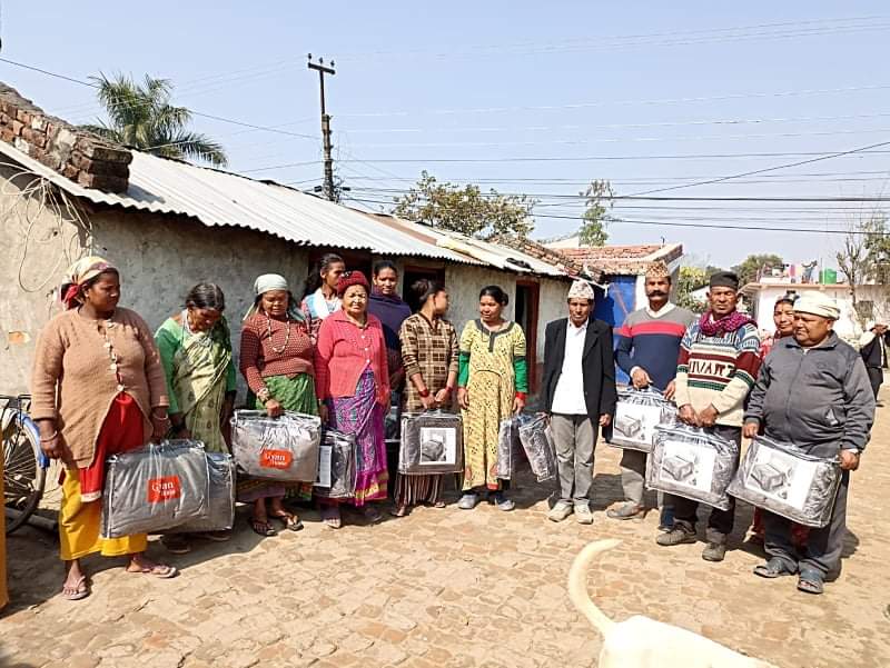 नेपाल परिवार दलले गर्‍यो २५ थान  बलाङकेट वितरण