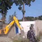 बेलडाँडीमा अवैध संरचनामाथि डोजर चल्यो