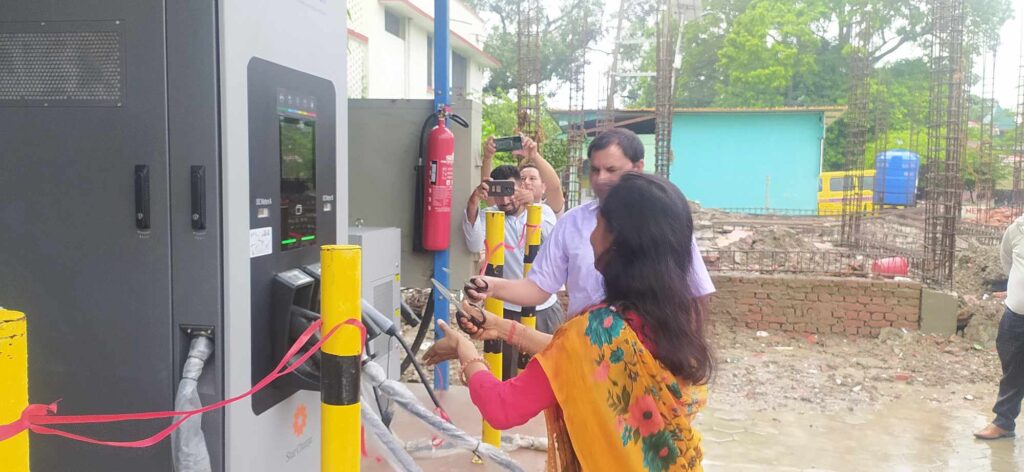 धनगढीमा विद्युतीय गाडी चार्जिङ स्टेसन सञ्चालनमा