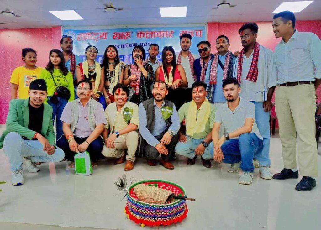 राष्ट्रिय थारु कलाकार मञ्च सुदूरपश्चिममा संगत थारू दोहरिय