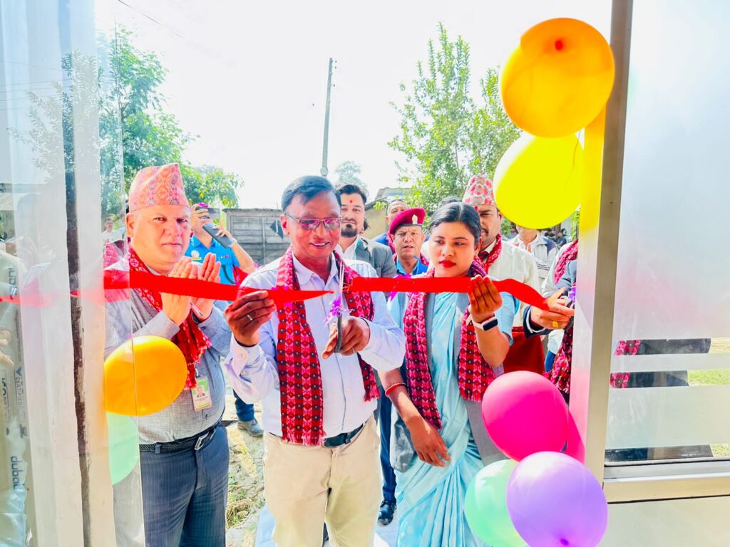 लालझाडी-२ मा नबिल बैकको विस्तारित काउन्टर चान्देव संचालनमा