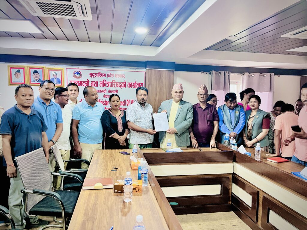 मा.मुख्यमन्त्रीको अध्यक्षतामा थारु/रानाथारुहरुको समावेशी सिद्धान्त तथा राष्ट्रिय जनगणना २०७८ को जनसंख्या अनुसार सम्बोधन नभएको सन्दर्भमा सहमती