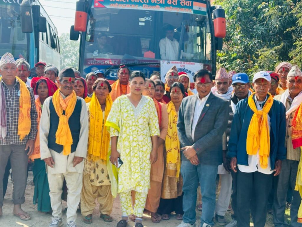 लालझाडी गाउँपालिकाले अवलोकन भ्रमणका लागि पठायाे ७० जना जेष्ठ नागरिक
