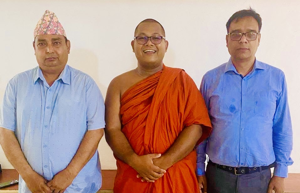 कृष्णपुरका बालक सुरज राना भिक्षु वन्स बनेर श्रीलंकामा उज्यालो फैलाउँदै