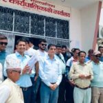 कृष्णपुरका शिक्षक सरुवा विवादले एमाले आन्दोलित , आरोप सत्य नभएको मेयर ओझाको दाबी