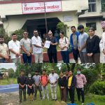 धनगढीमा सरसफाई अभियानका लागि निसर्ग हस्पिटलद्वारा सामग्री सहयोग